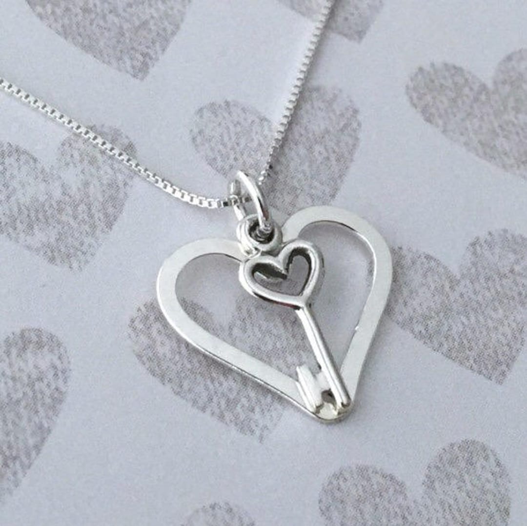 【OAK＋FORT】HALF HEART NECKLACE SET ハートネックレスセット Half Heart Necklace Set | OAK + FORT – OAK + FORT USA