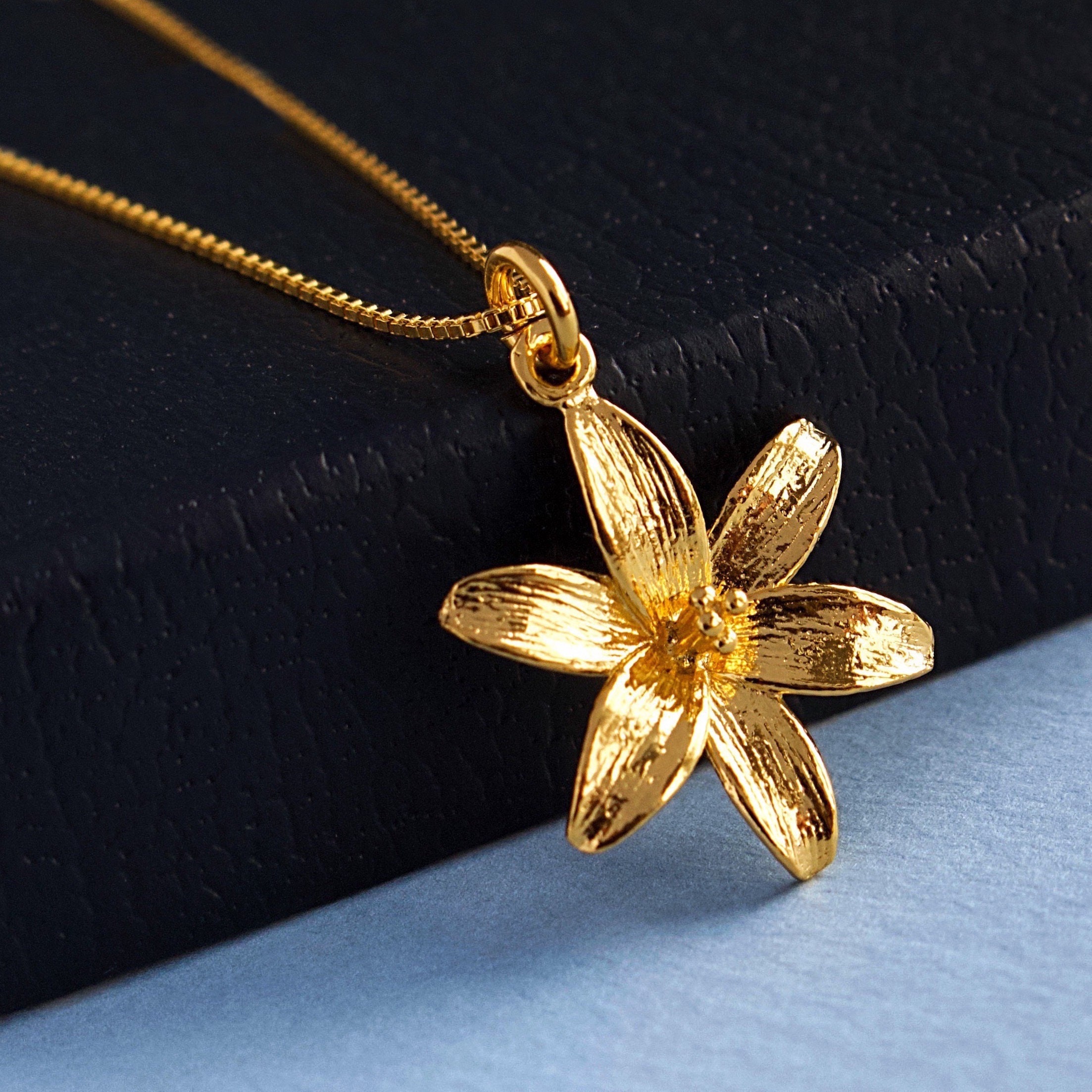 Yellow Gold Small Flower Pendant — Flamingo Jewelry