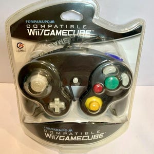 Nuevo mando con cable Cirka para Nintendo Wii/GameCube, color negro clásico.