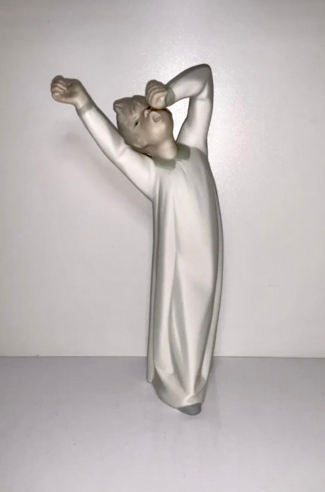 Vintage Lladro Boy Yawning 1970s Figurine 4870G Etsy