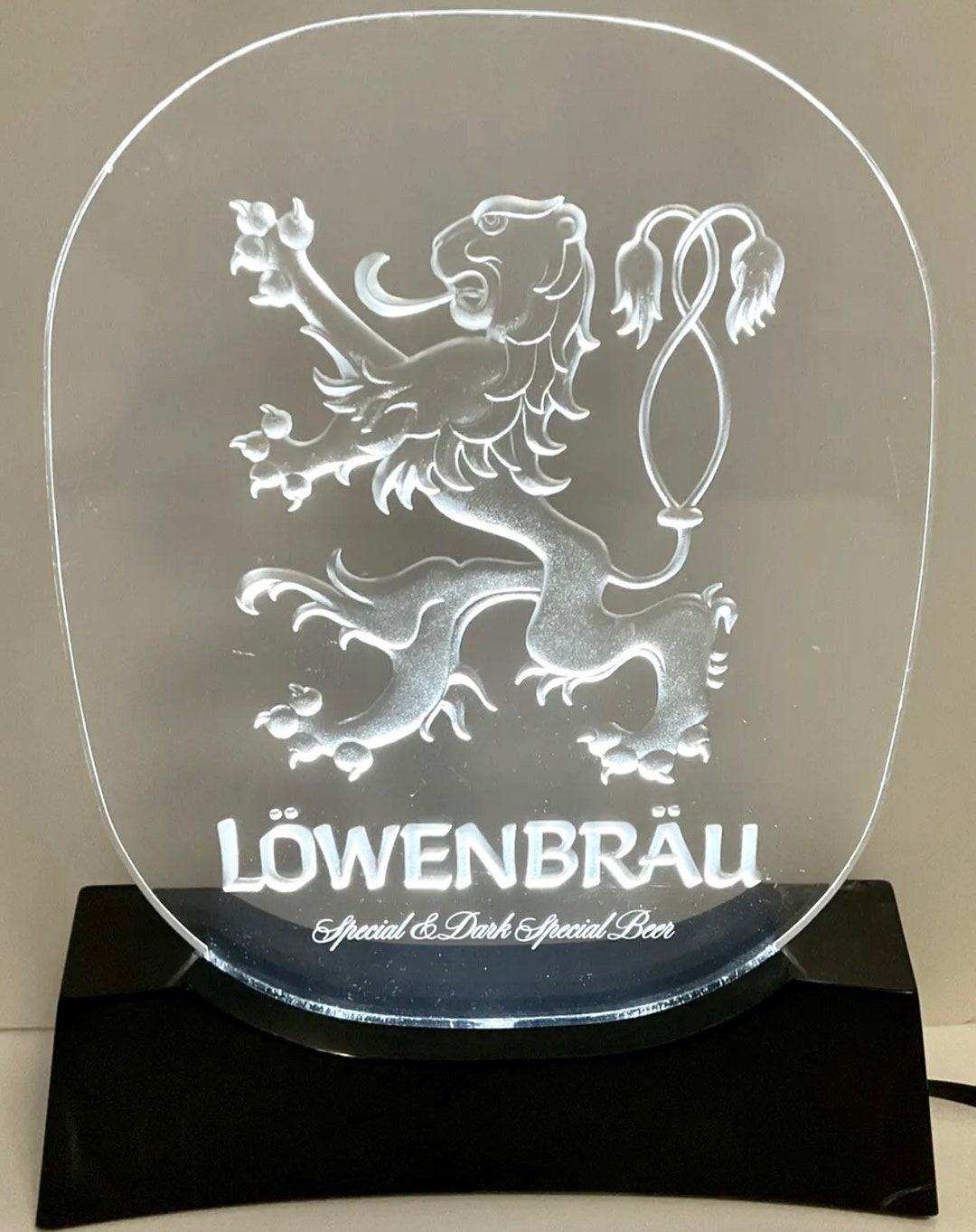 Lowenbrau Special Dark Special Beer Light up Lucite Acrylic Clear Sign