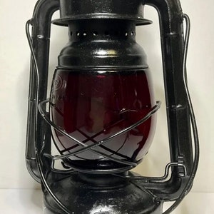 Dietz lantern red glass globe outlet