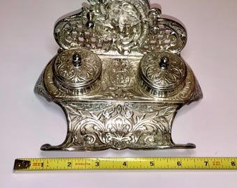 装飾的な金属製インクスタンド ヴィンテージの希少なメッキシルバーインクスタンド、バロック