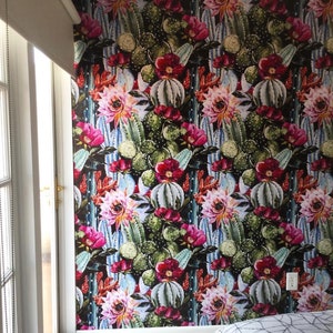Cactus Floral Removable Wallpaper: Tropical Botanical Self Adhesive
