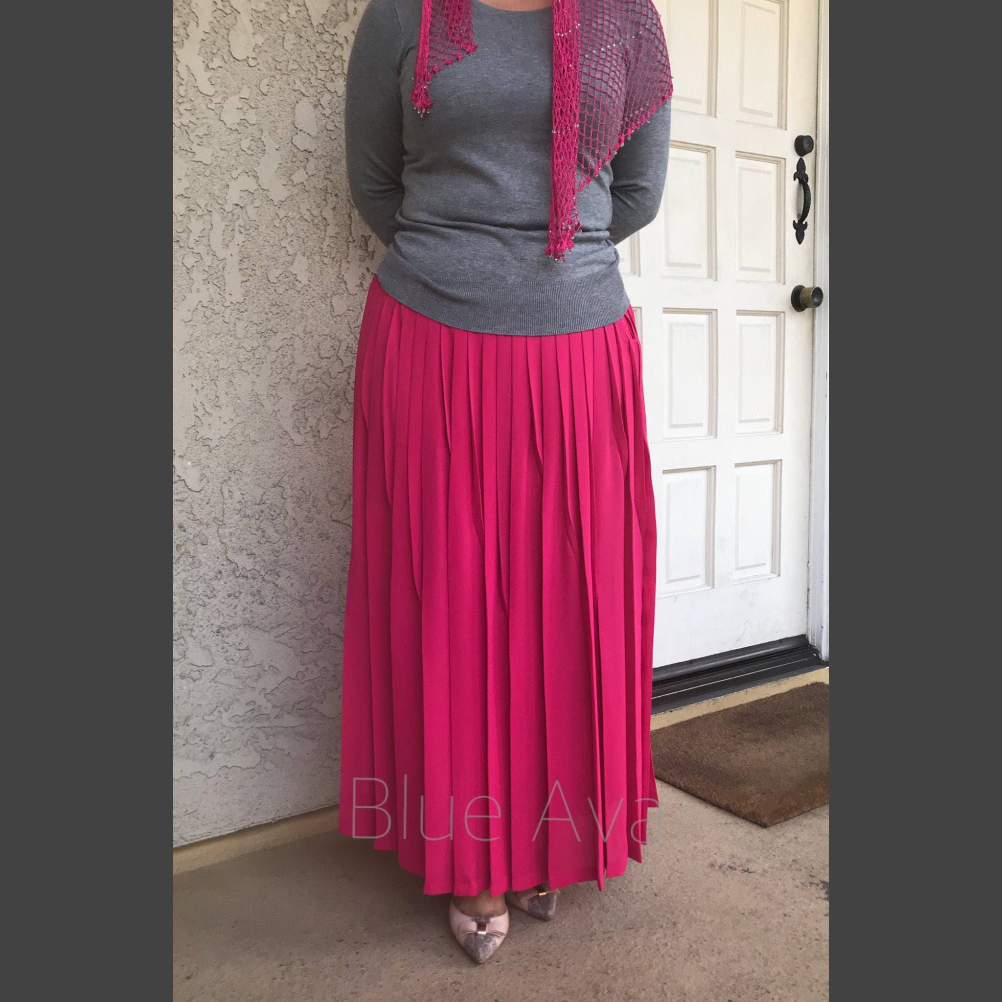 Cerise pink pleated clearance skirt