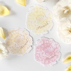 Tarjetas de lugar con flores de caléndula pastel, tarjetas de lugar personalizadas para fiestas, tarjetas de lugar para bodas, tarjetas de lugar para despedidas de soltera, tarjetas de lugar con flores bonitas