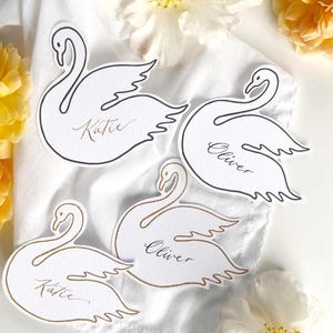 Cartões de lugar em forma de cisne, cartões de lugar de casamento, decoração minimalista de casamento, cartões de lugar de festa, caligrafia personalizada, decoração elegante, decoração de festa