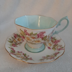 Taza de té y platillo vintage Royal Albert