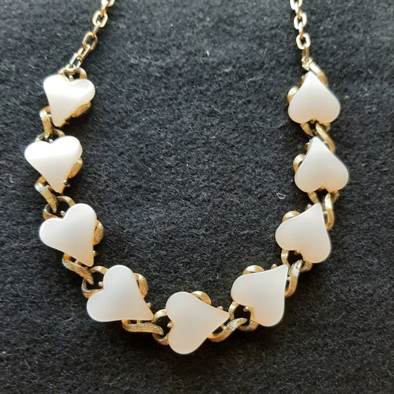Vintage  lucite heart necklace - image 3