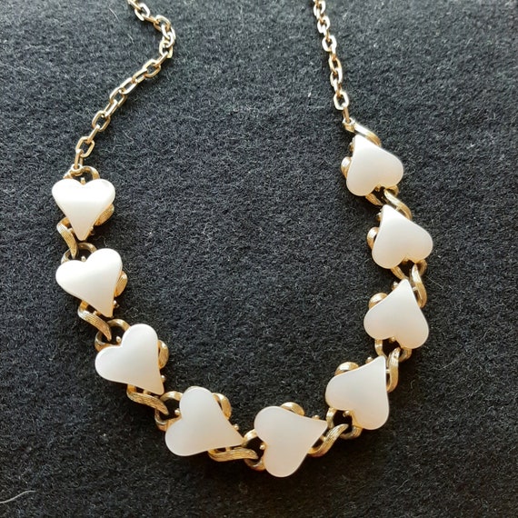 Vintage  lucite heart necklace - image 10