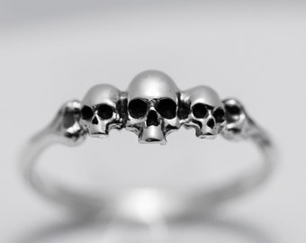 Ring With Skulls In A Row - Minimal Skull Ring  - Skull Jewelry - Skull Ring Sterling Silver
