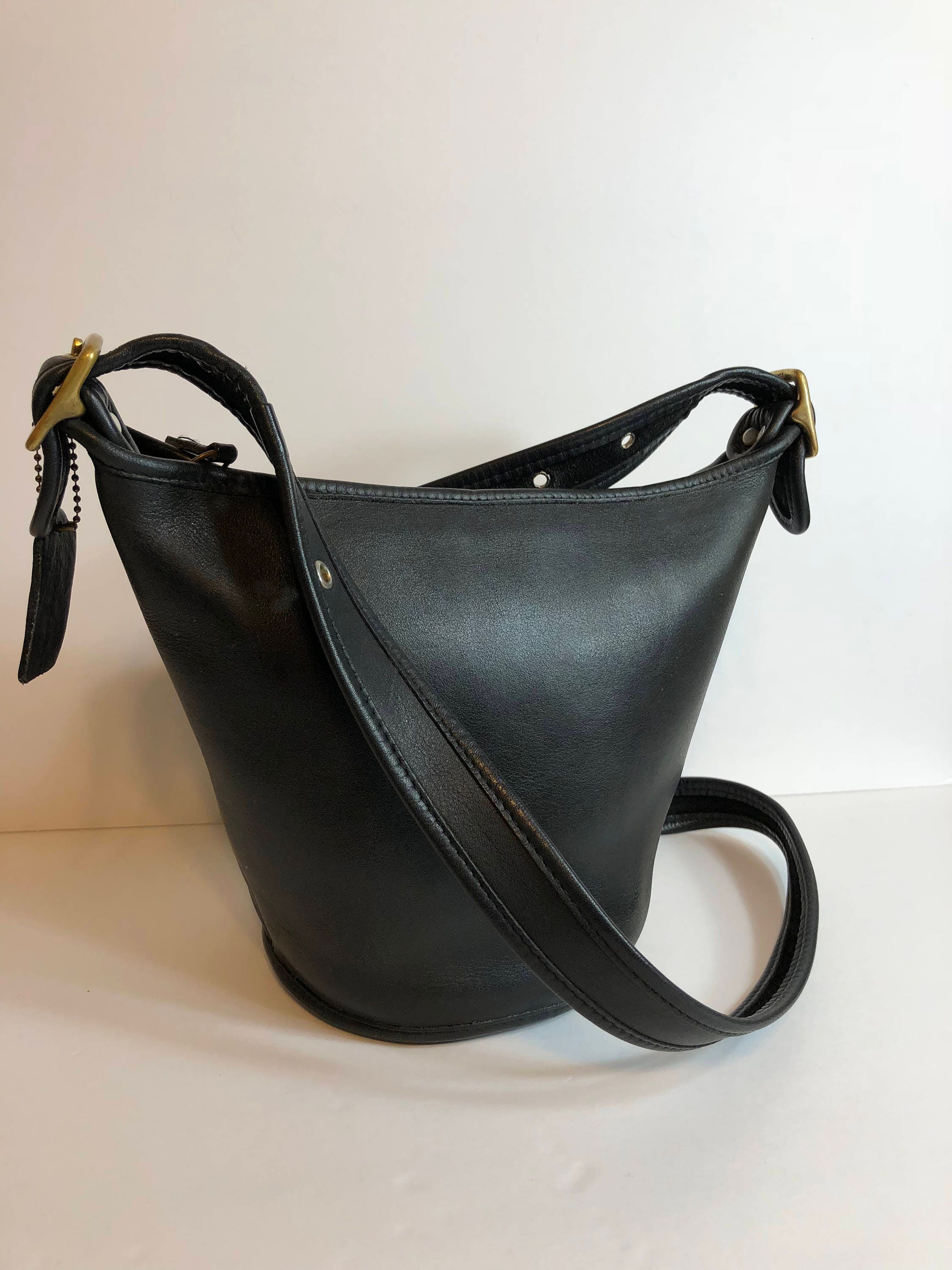 coach lane bucket bag