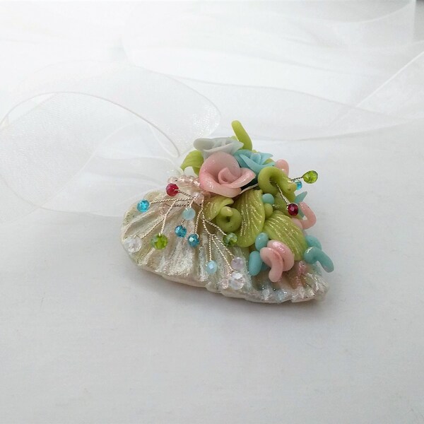 Collier Pendentif Fleurs , Collier cœur fleurs Feuilles , Collier mariage floral , Romantique Pastel .