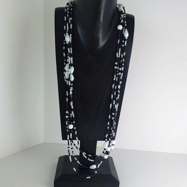 Collier Noir et Blanc , Collier Sautoir en Perles noires et blanches, Long collier.