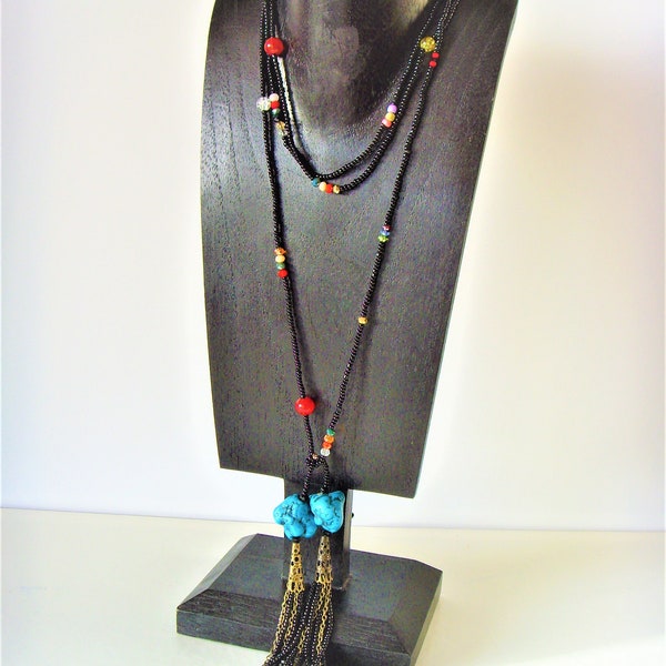 Collier Sautoir  à nouer ,Long Collier Cravate  , Collier Perles Noires , Turquoise et colorées, Collier Pompons Perles et Chaines.