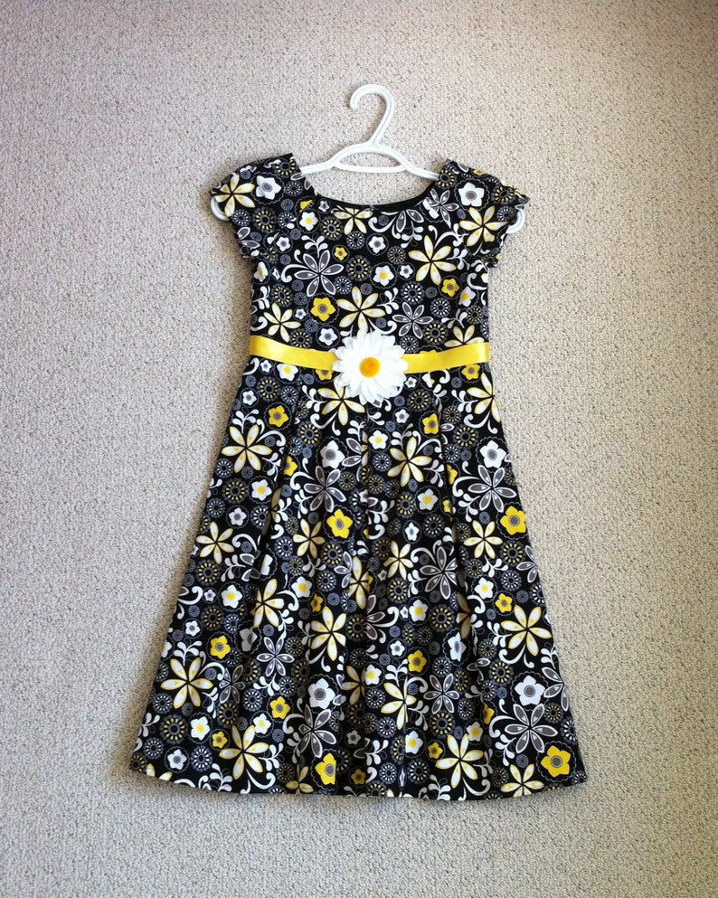 Girl Yellow Flowered Easter Dress Size 8 Special Occasion Dress Sundress Black Yellow Girl Size 8 Spring Summer Cotton Dress for Girls