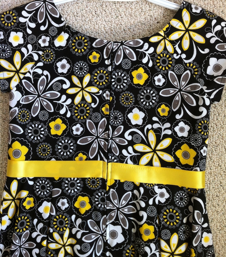 Girl Yellow Flowered Easter Dress Size 8 Special Occasion Dress Sundress Black Yellow Girl Size 8 Spring Summer Cotton Dress for Girls
