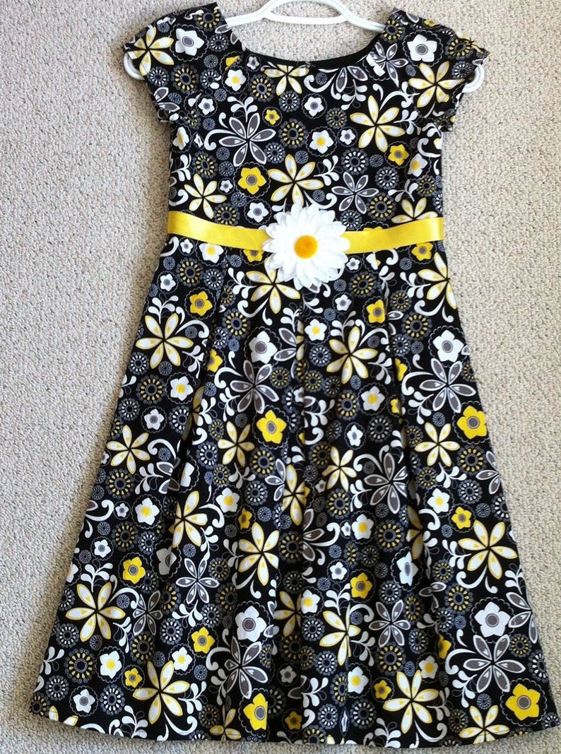 Girl Yellow Flowered Easter Dress Size 8 Special Occasion Dress Sundress Black Yellow Girl Size 8 Spring Summer Cotton Dress for Girls