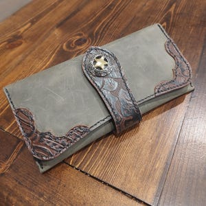 Cartera de mano de dos tonos