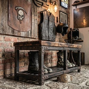 Steampunk Laarzenbank, Geklonken Staal en Massief Hout, Industrieel Biker Meubel, Halbank op Maat