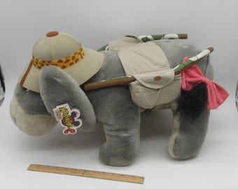 イーヨー　ぬいぐるみ　ウォルトディズニー　大きめサイズ ディズニーストア限定 巨大イーヨーぬいぐるみ - くまのプーさん