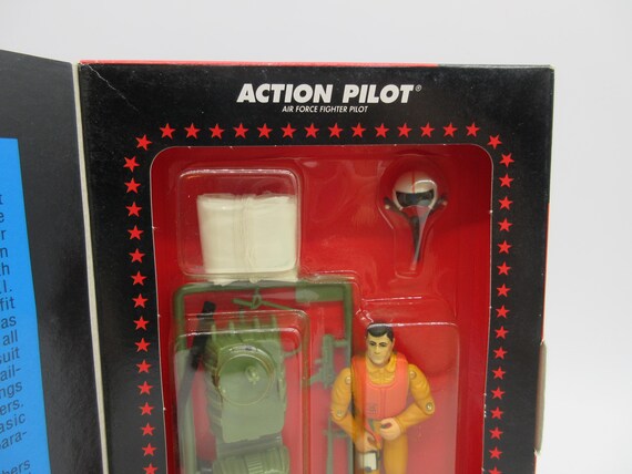 1994 ACTION PILOT New in Sealed Box - 100% Complete