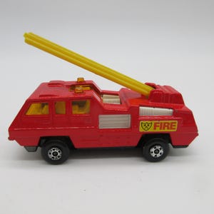 1975 *Variant* Blaze Buster #22 -  MATCHBOX Diecast Lesney Superfast Vintage
