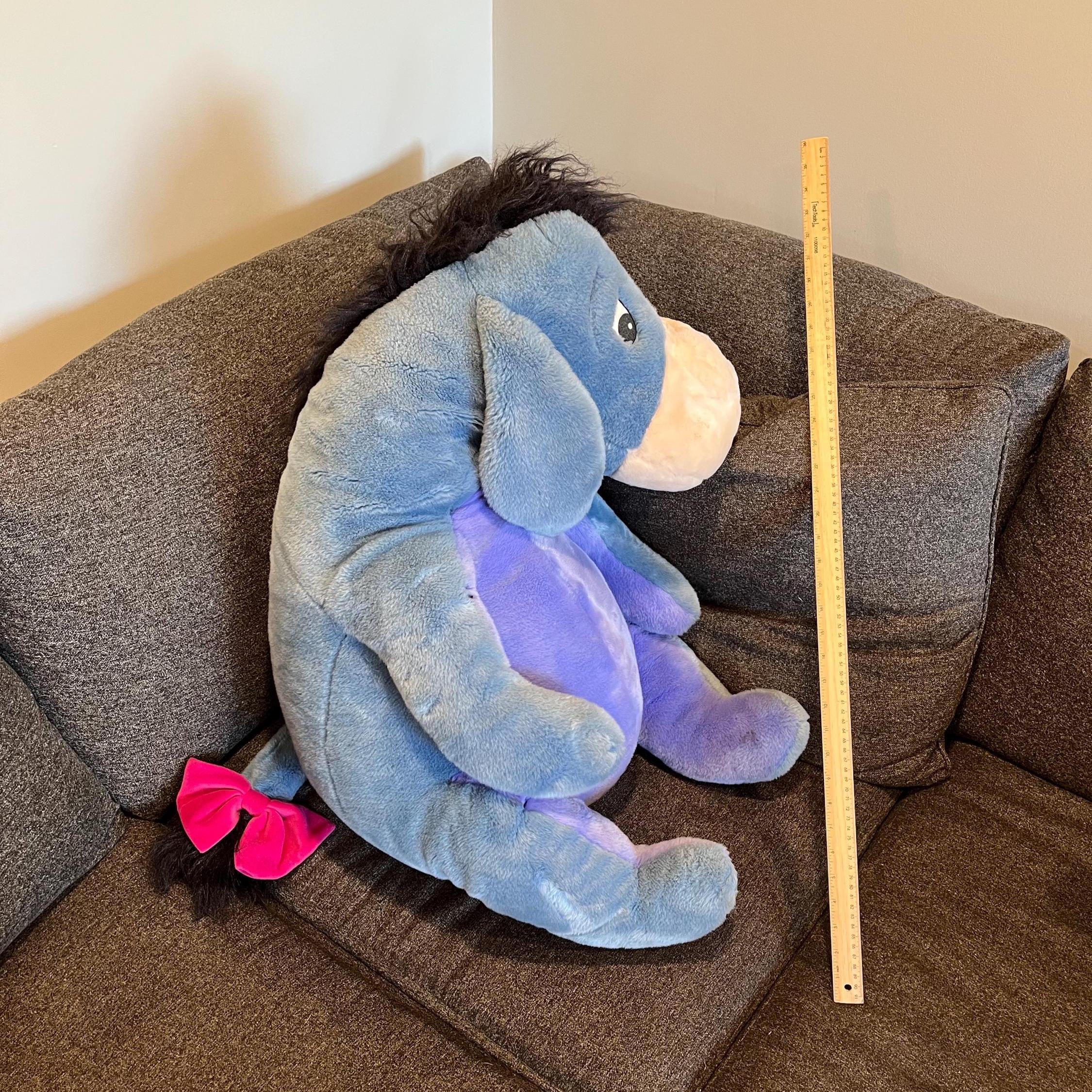 イーヨー　ぬいぐるみ　ウォルトディズニー　大きめサイズ ディズニーストア限定 巨大イーヨーぬいぐるみ - くまのプーさん