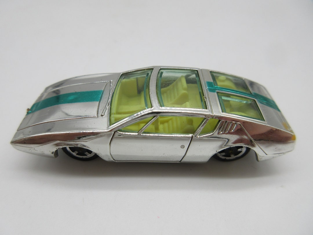 スピーディーゴンザレス　レア　レトロ　アメコミ 貯金箱　メキシコ　ローライダー Dakin Looney Tunes “Speedy Gonzales” Figure スピーディーゴンザレス