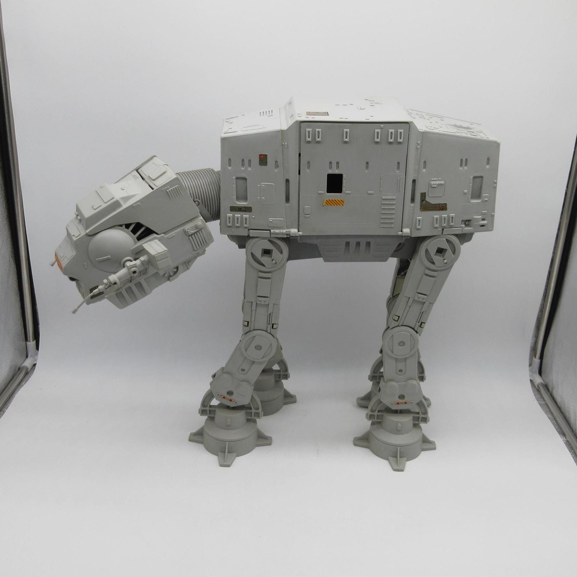 1981 AT-AT Walker - Nearly Complete - Star Wars (kenner) Vintage