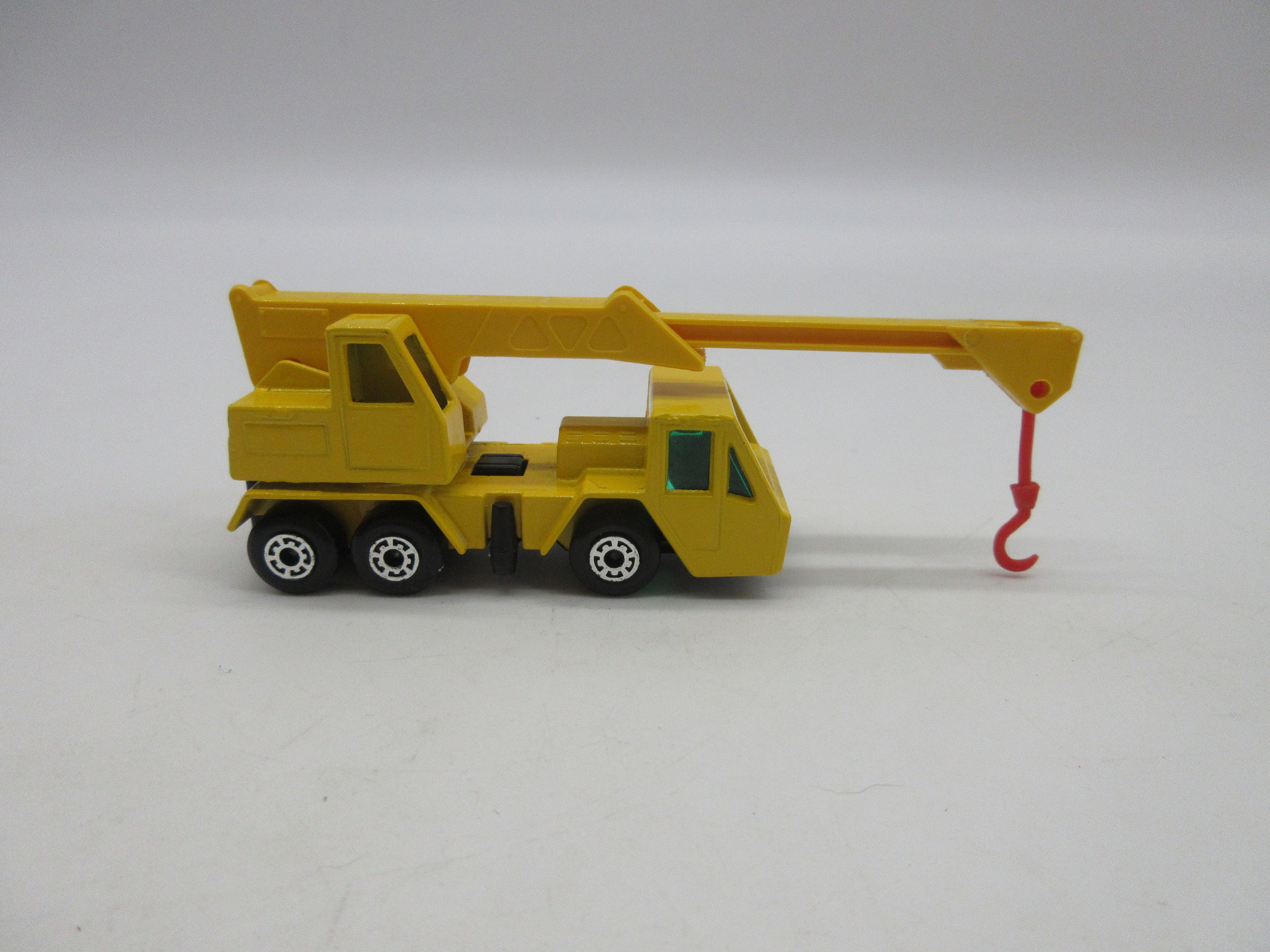 Vintage Lesney Matchbox 8 Wheel Crane Truck Green Number 30