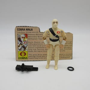 1984 STORM SHADOW con tarjeta de archivo + mochila - Figura de acción Gi Joe (Hasbro) ARAH Cobra 3 3/4&quot; 12&quot;