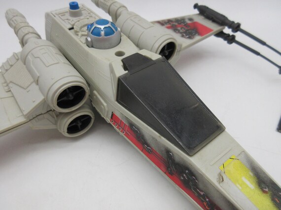 1981 Battle Damaged X-wing 100% Complete W/ Canopy + Luke - Works