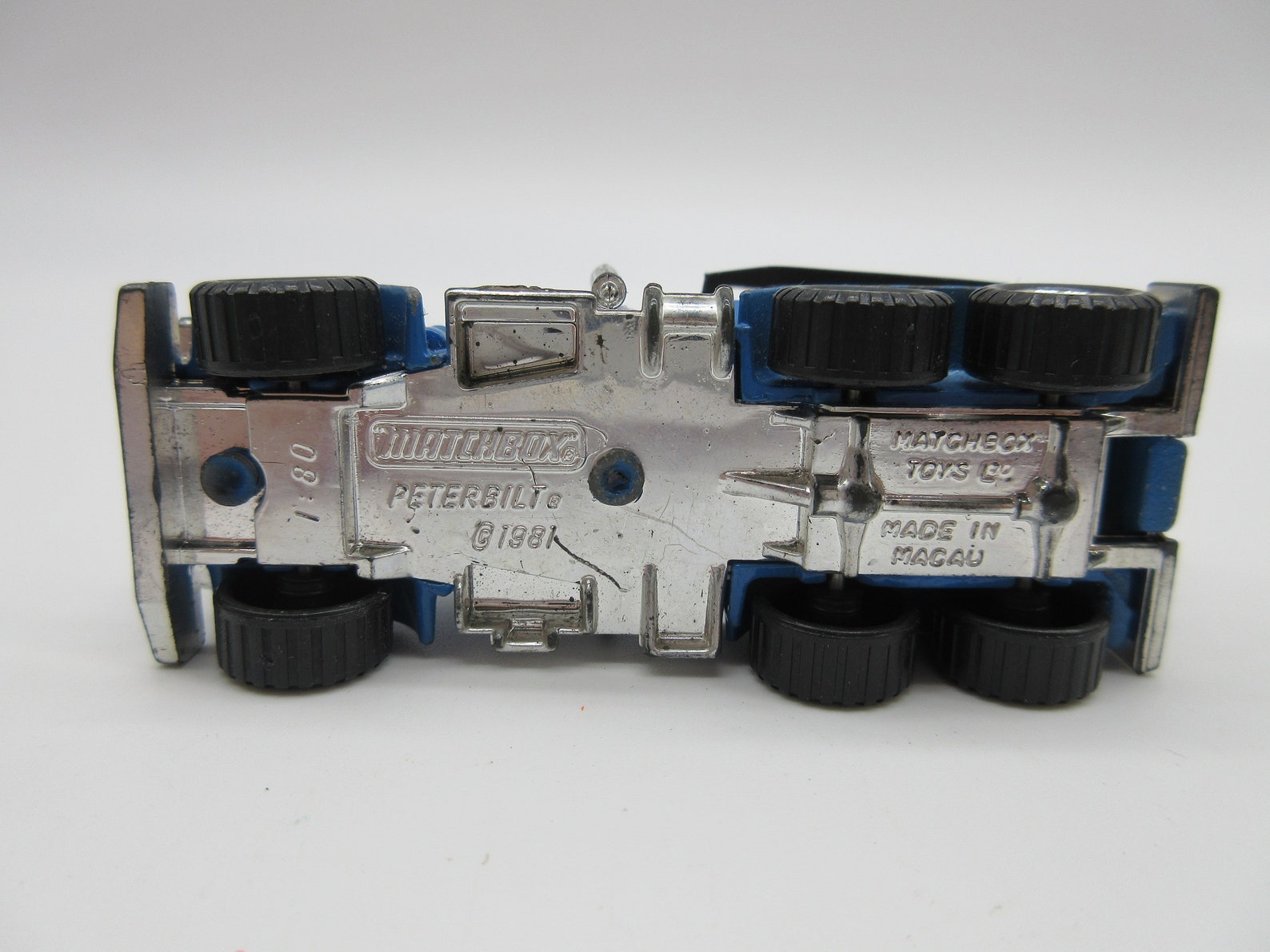 matchbox 1981 peterbilt cement mixer