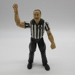 Earl hebner action figure 2025