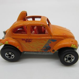 1989 BAJA BUG - Pink Color Changer  - Hot Wheels -  Die-cast Vintage - Black Wall