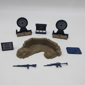 Figura de acción del campo de tiro COBRA 1985 - Vehículo Gi Joe (Hasbro) ARAH Cobra 3 3/4&quot; 12&quot; Playset