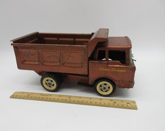 Dump Truck (Euclid). Vintage 1960's Tin Plate Battery
