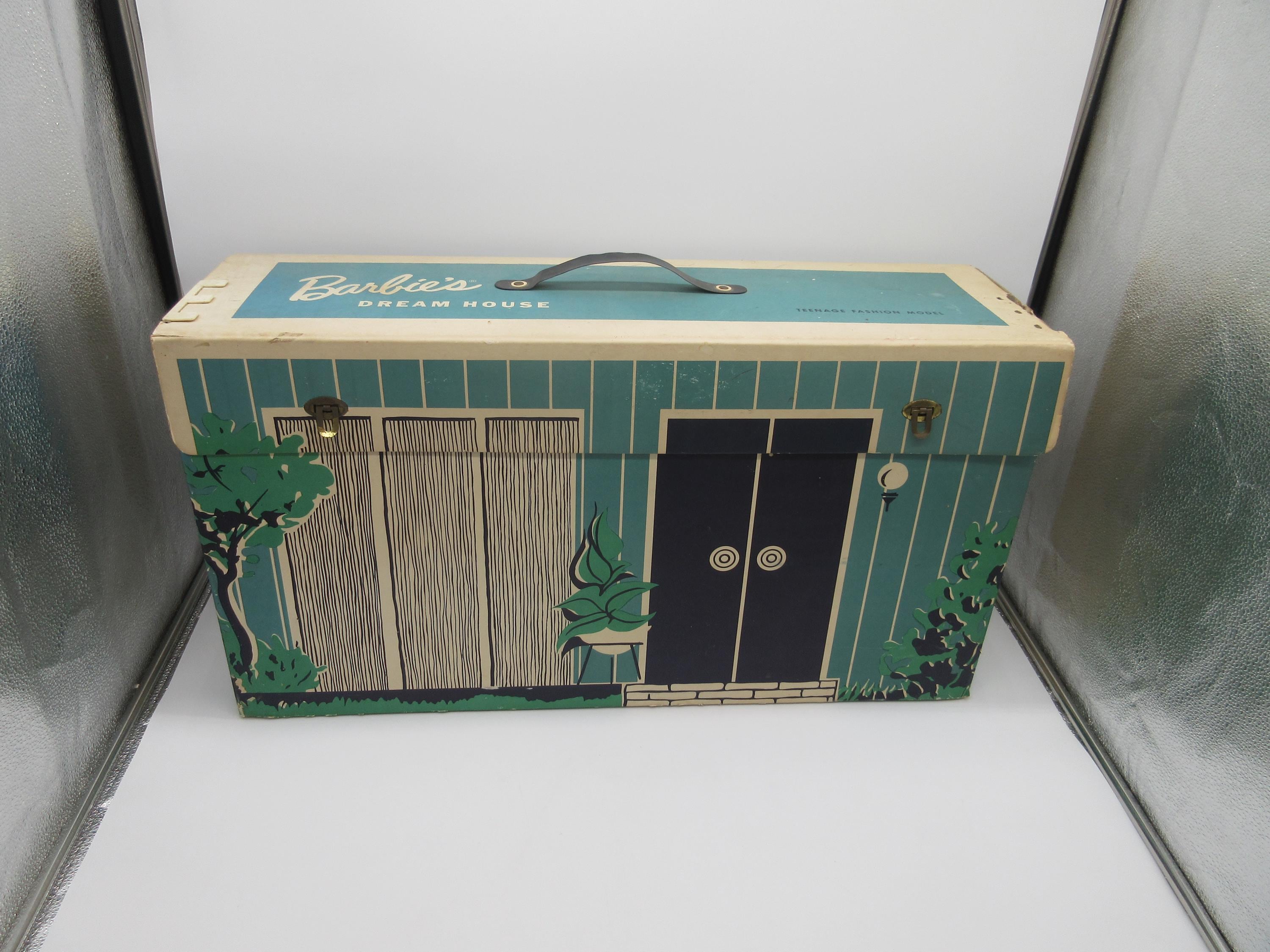 1962 Original Barbie Dream House Barbie Mattel Clothes