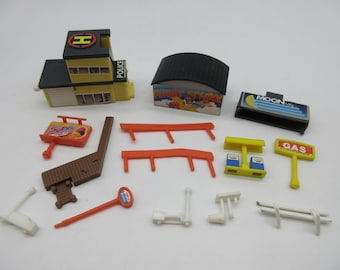 1989 SUPER City Toolbox Playset Parts - Micro Machines - GALOOB - LGTI - Funrise - Road Champs - Dah Yang - Mini - Hot Wheels - Matchbox Toy