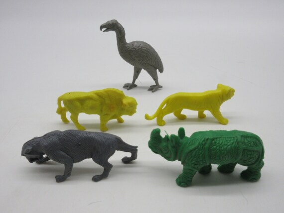 1960's Nabisco Premium Toy Give-away - Plastic Zoo Animals - Rhino