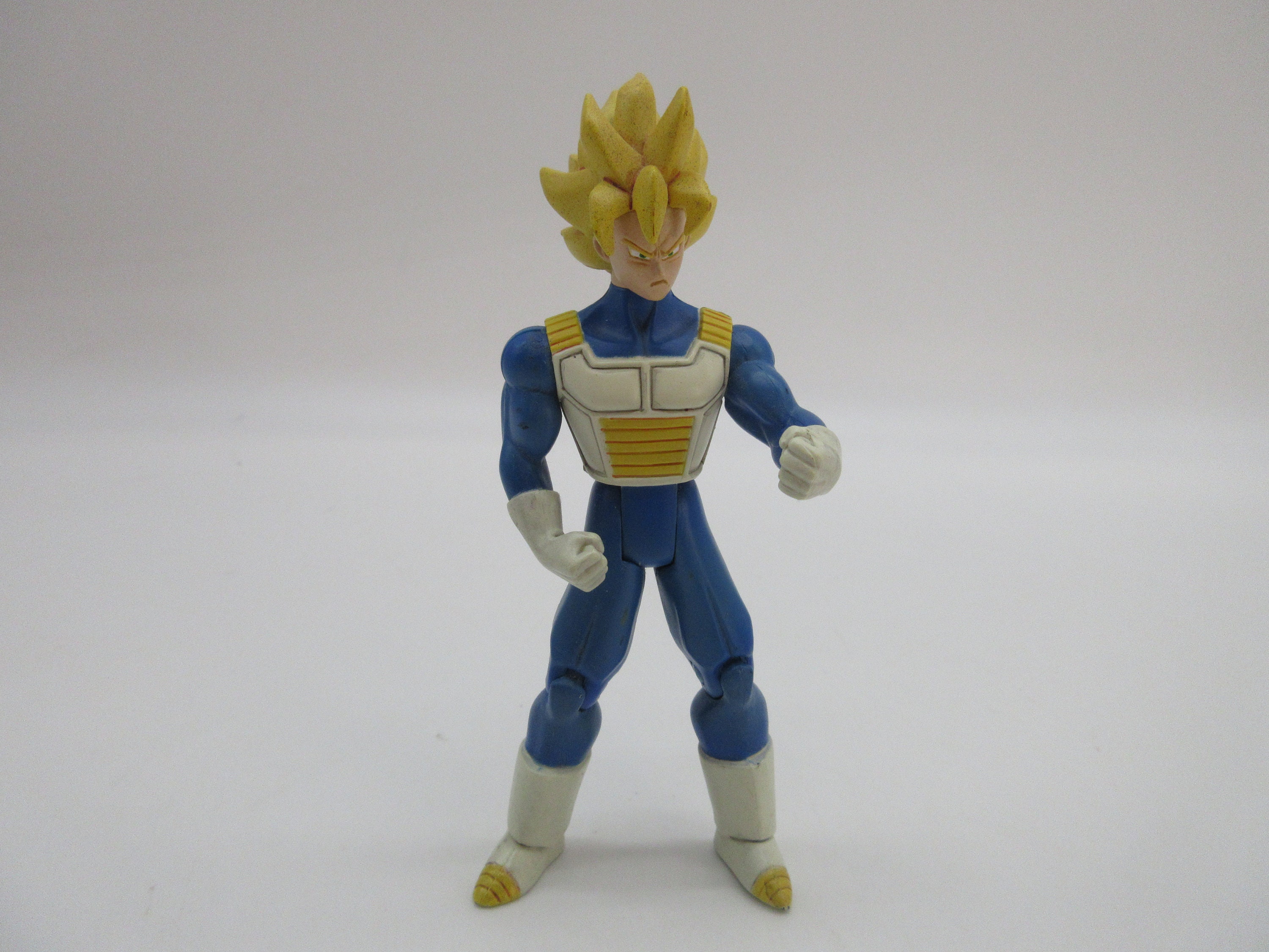 Goku saiyan hotsell armor figure