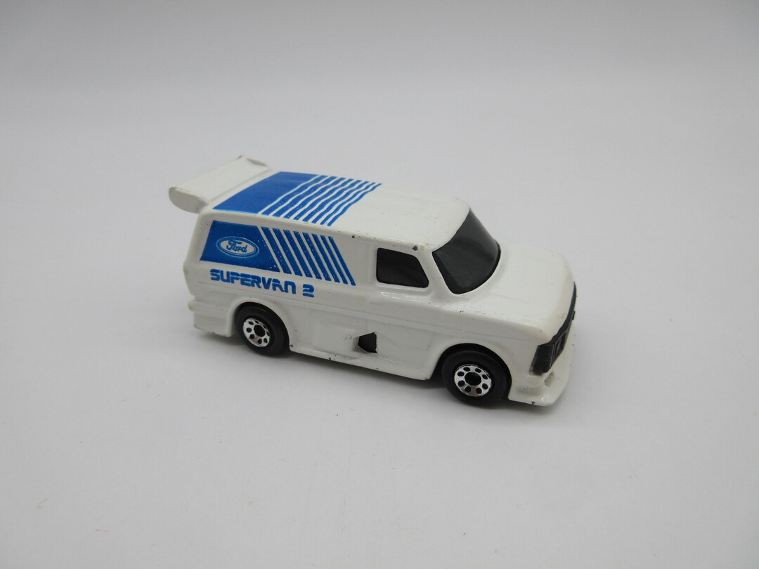 Matchbox Ford Supervan II 1985 - Duckhams - Bleu - Échelle 1/62 - Occasion
