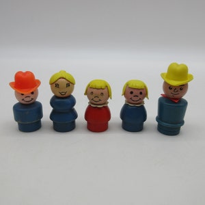 Wooden Farm Family - Cowboy Hat - Vintage Fisher Price - Little People - Adventure People  - Accessories Part