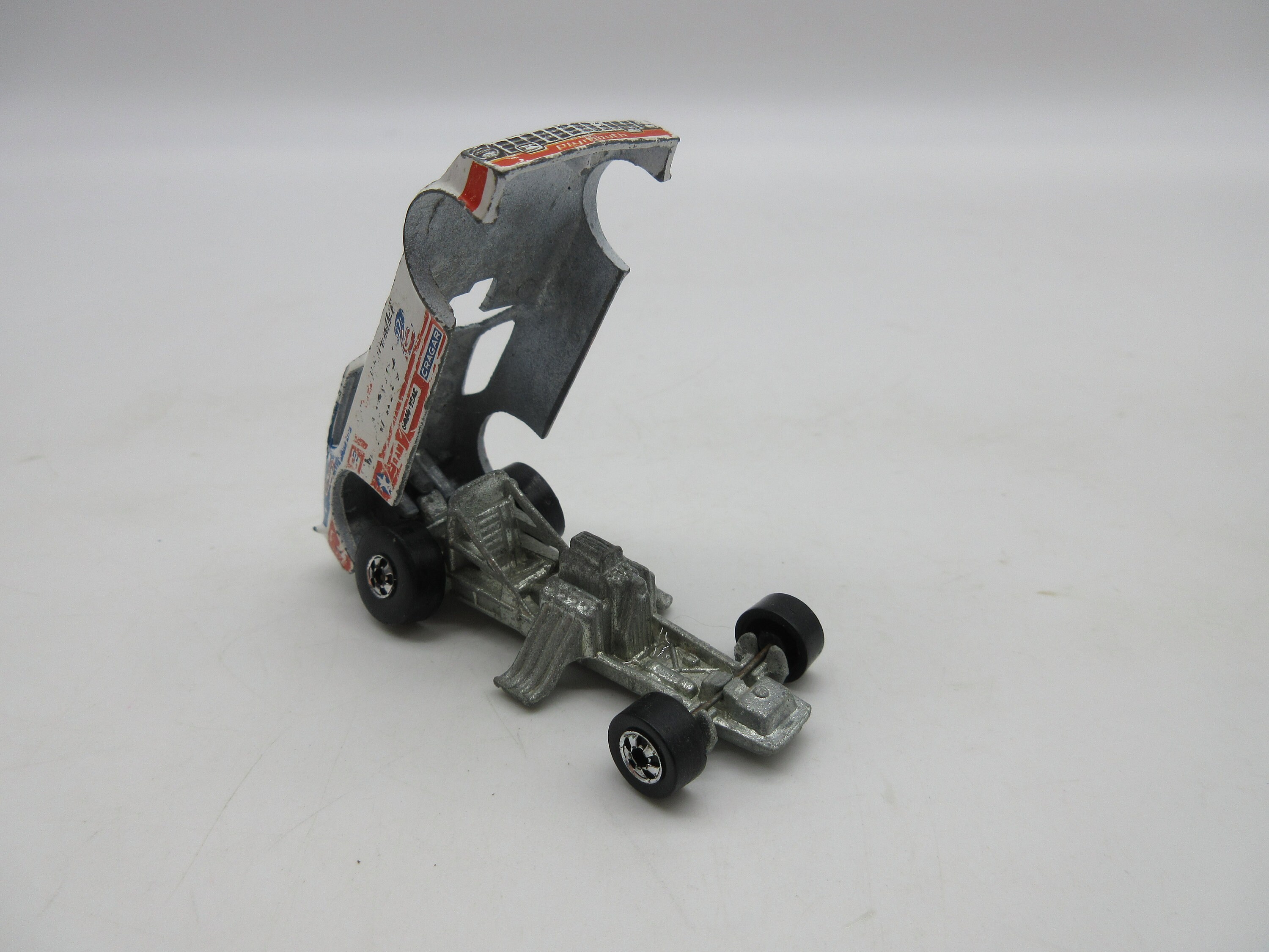 1977 ARMY Funny Car - Don Snake - Hot Wheels - Die-cast