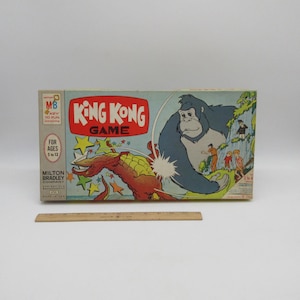 1966 KING KONG 100% Complete - Board Game - Milton Bradley Parker Brothers -