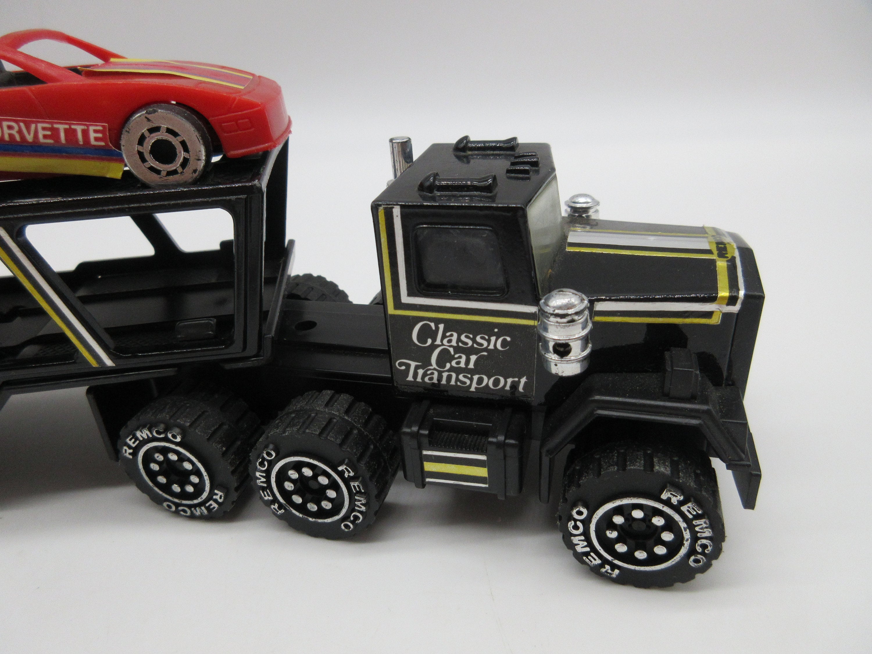 1986 REMCO Semi Truck Car Transport Hauler - Pressed Steel