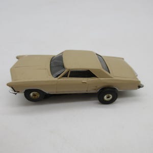 1960&#39;s Buick Riviera (Tan) - Aurora Slot Car - Thunderjet - T-jet - HO - Sold As Is #2