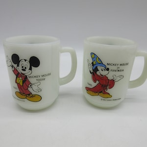 1980 Mickey Mouse Pepsi Collectors Series  Milkglass Glass  - Fantasia / Modern - Vintage DISNEY Toy
