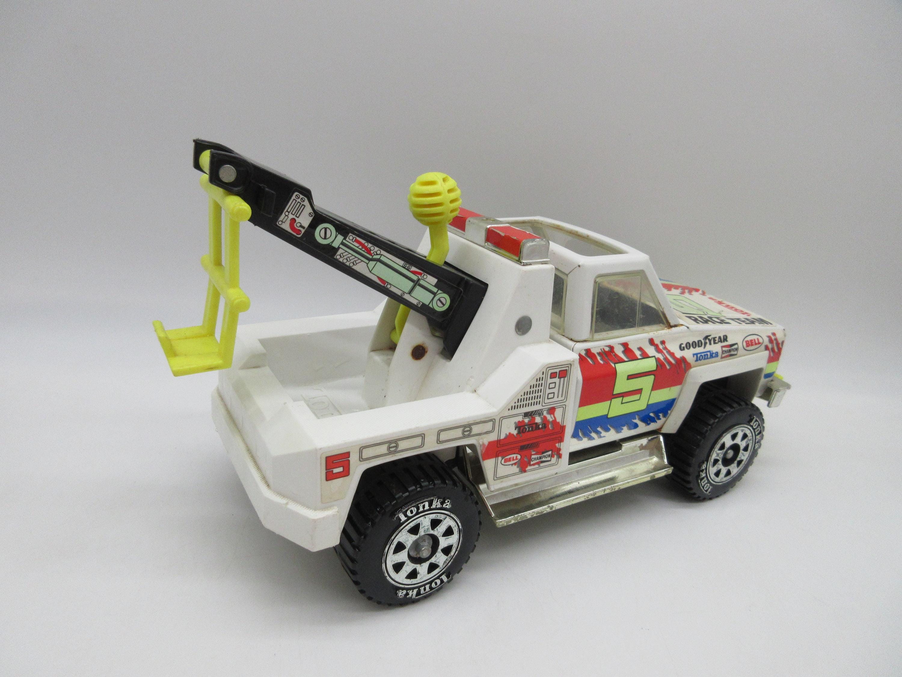 1983 TONKA Tow Truck - Race Team Wrecker - #5 Pressed Steel